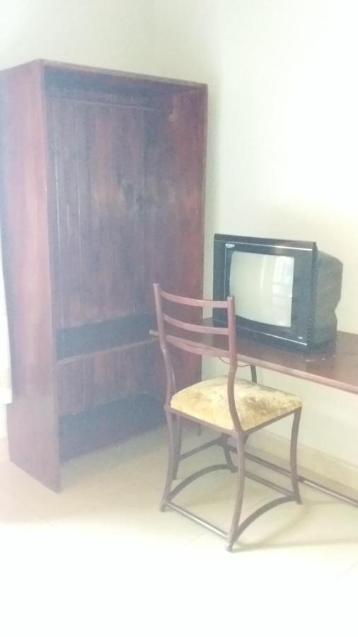 Random Park Hotel Kigali Bagian luar foto