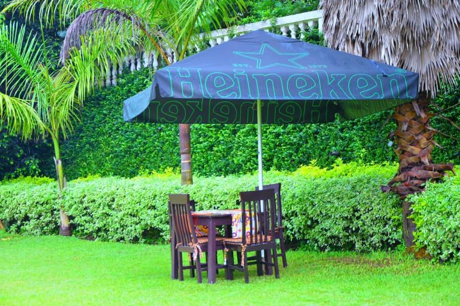 Random Park Hotel Kigali Bagian luar foto